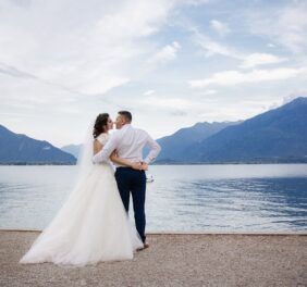 Hääpukuliike Vieno